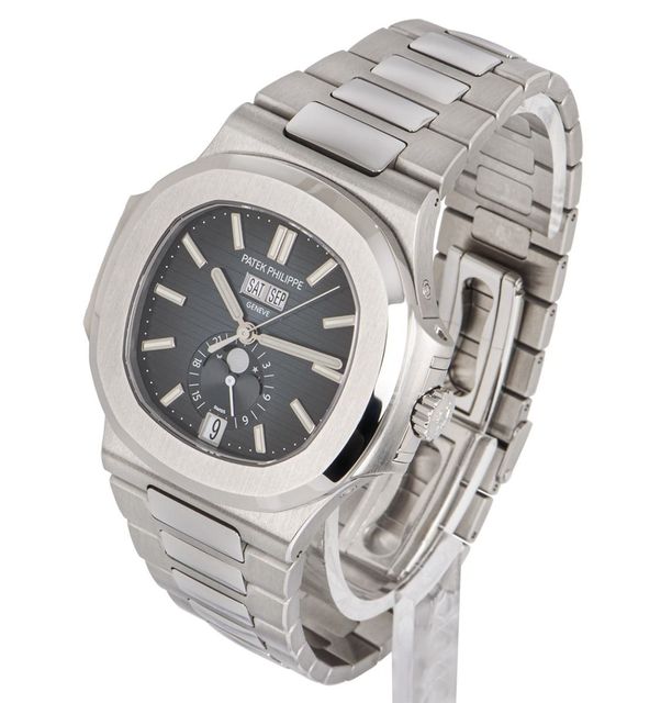 Patek Philippe Nautilus 5726/1A-014 Image 2